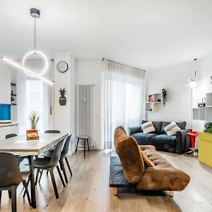Cozy San Siro-duomo Netflix & Design Apartment Milan