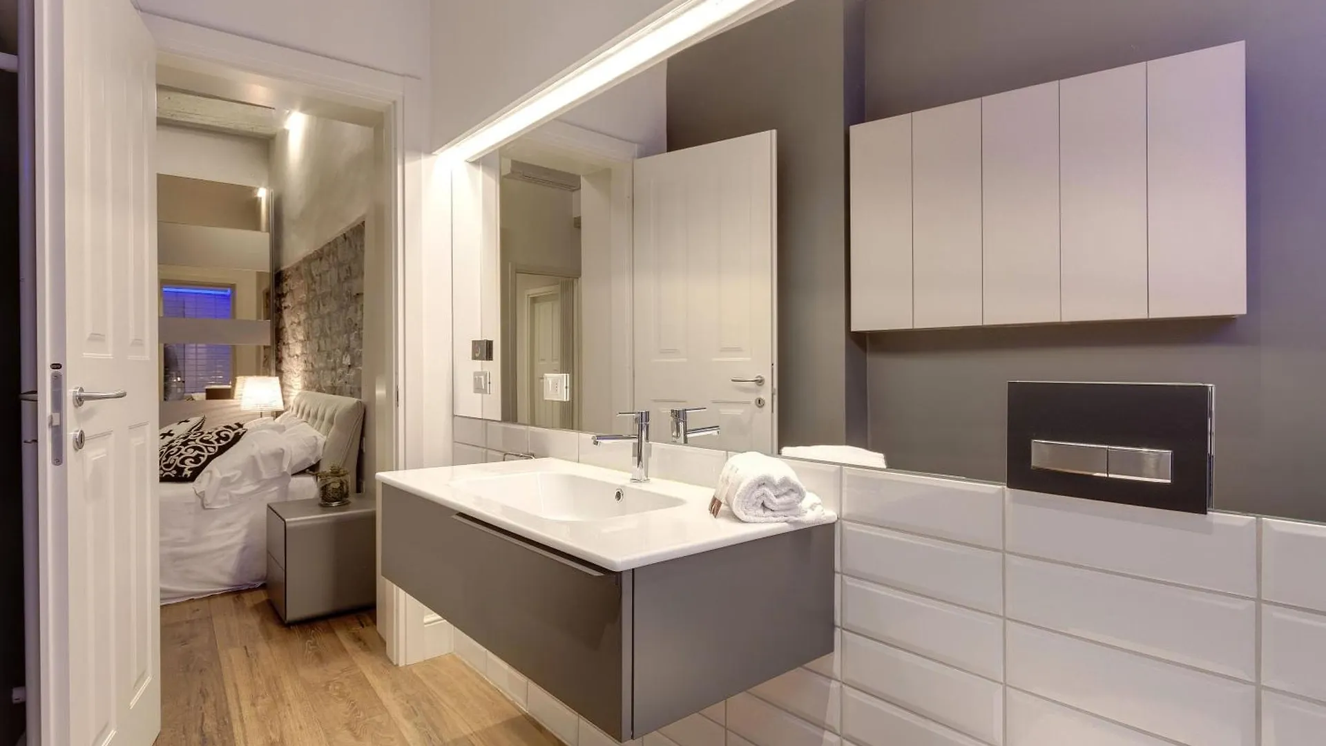 Belle Donne Apartments By Mamo Florence Italy